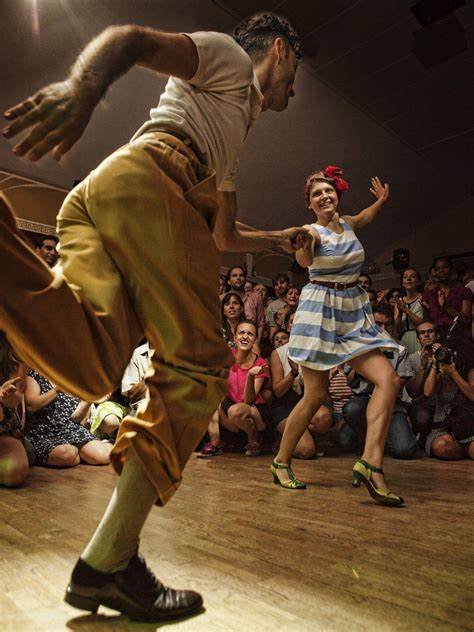 Clases de Lindy Hop en academia de baile Valencia Spirit